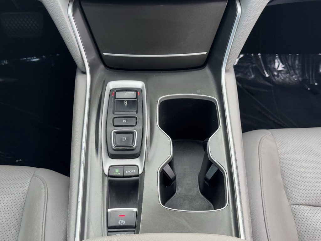 2018 Honda Accord Image 21
