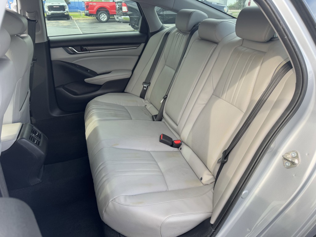 2018 Honda Accord Image 27