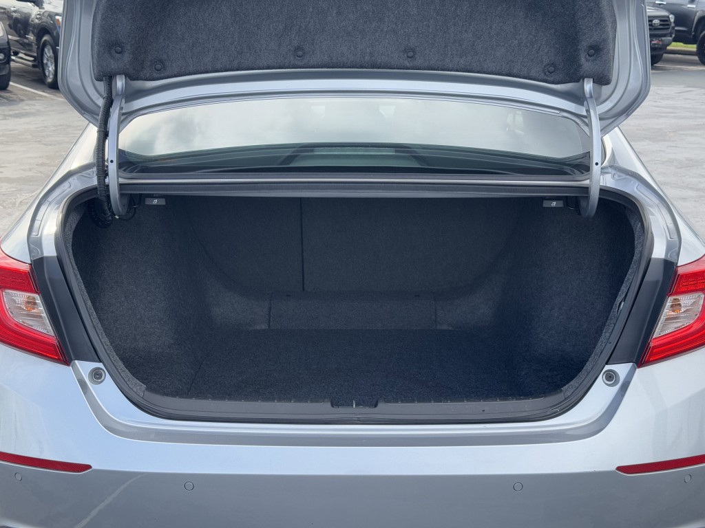 2018 Honda Accord Image 29