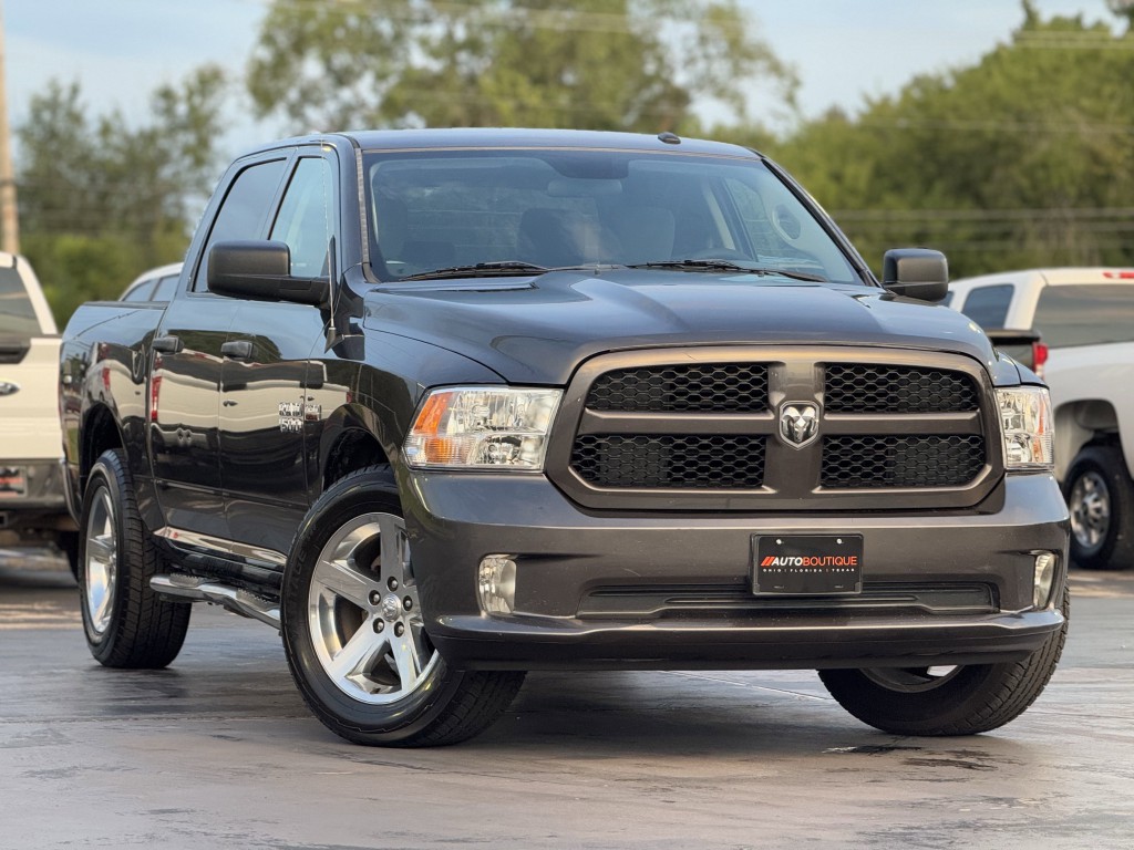 2017 RAM 1500 Image 3