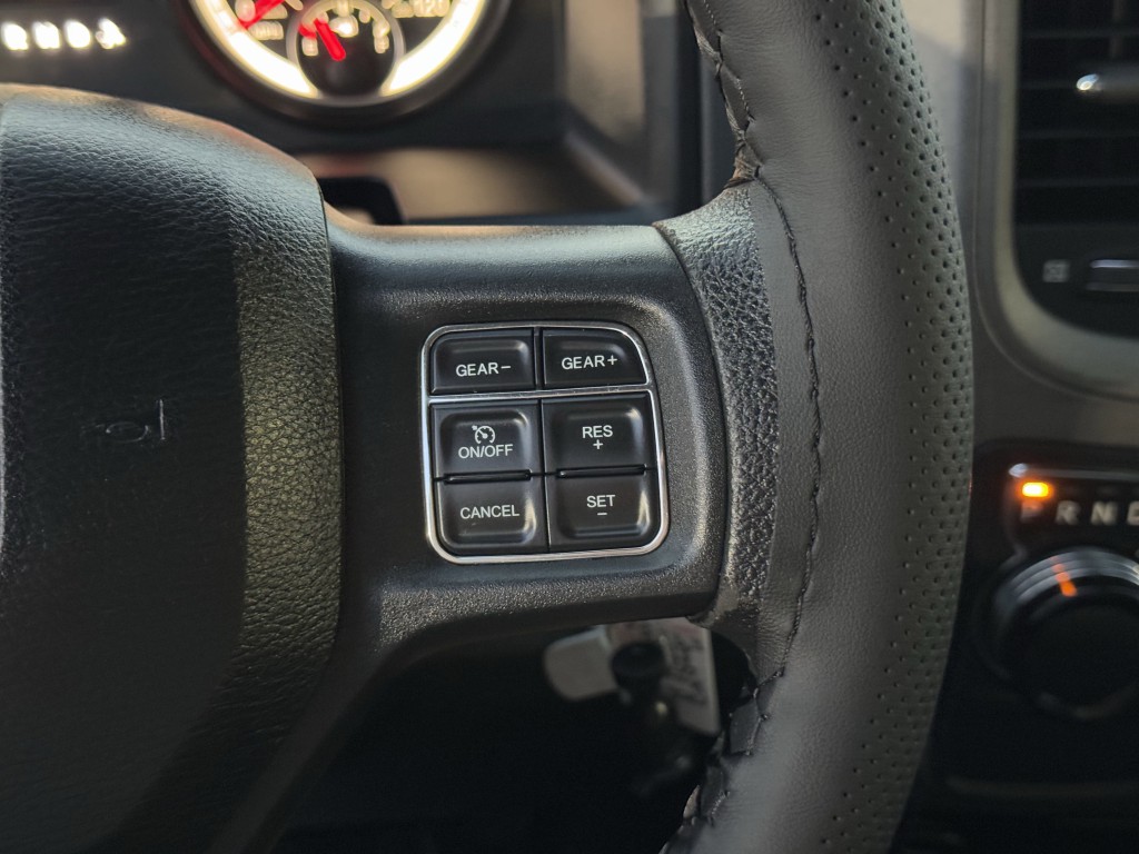 2017 RAM 1500 Image 16