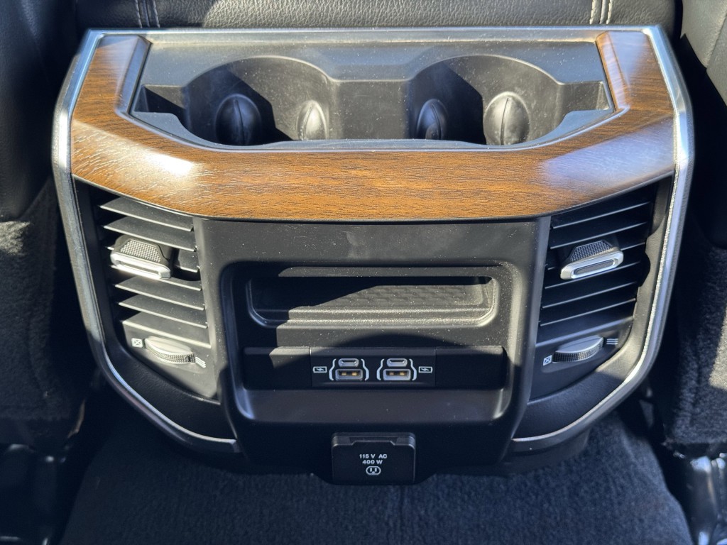 2022 RAM 2500 Image 24