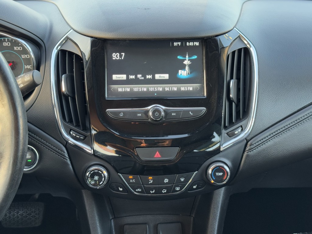 2018 Chevrolet Cruze Image 19