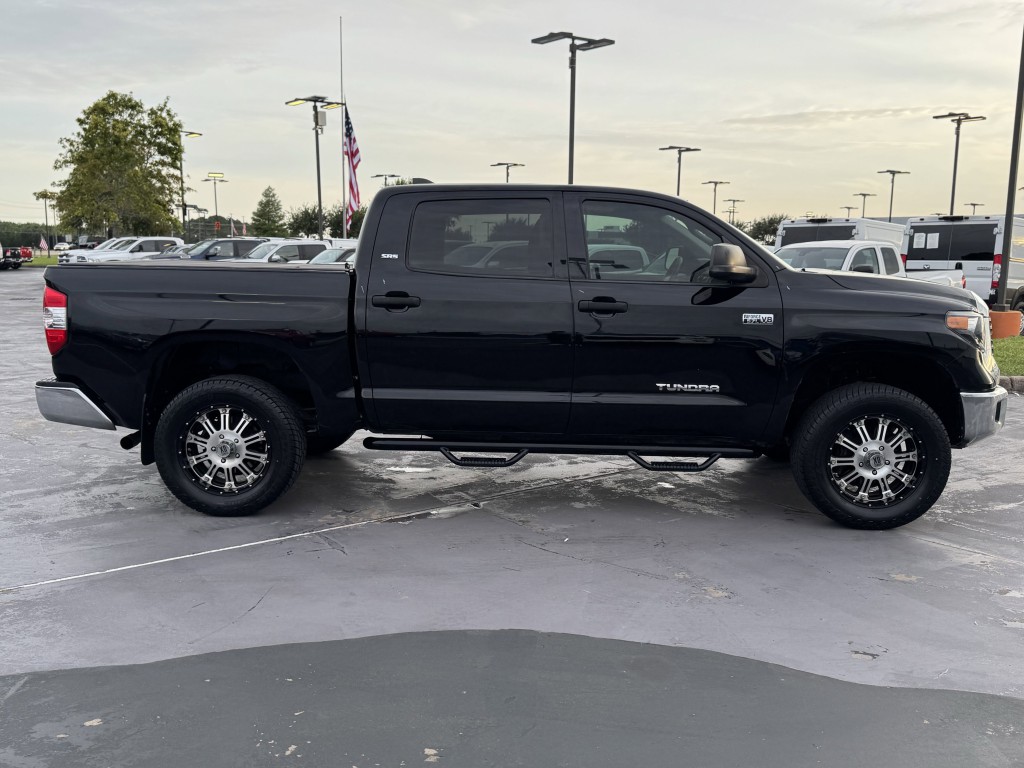 2021 Toyota Tundra Image 10