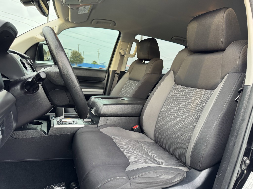 2021 Toyota Tundra Image 24