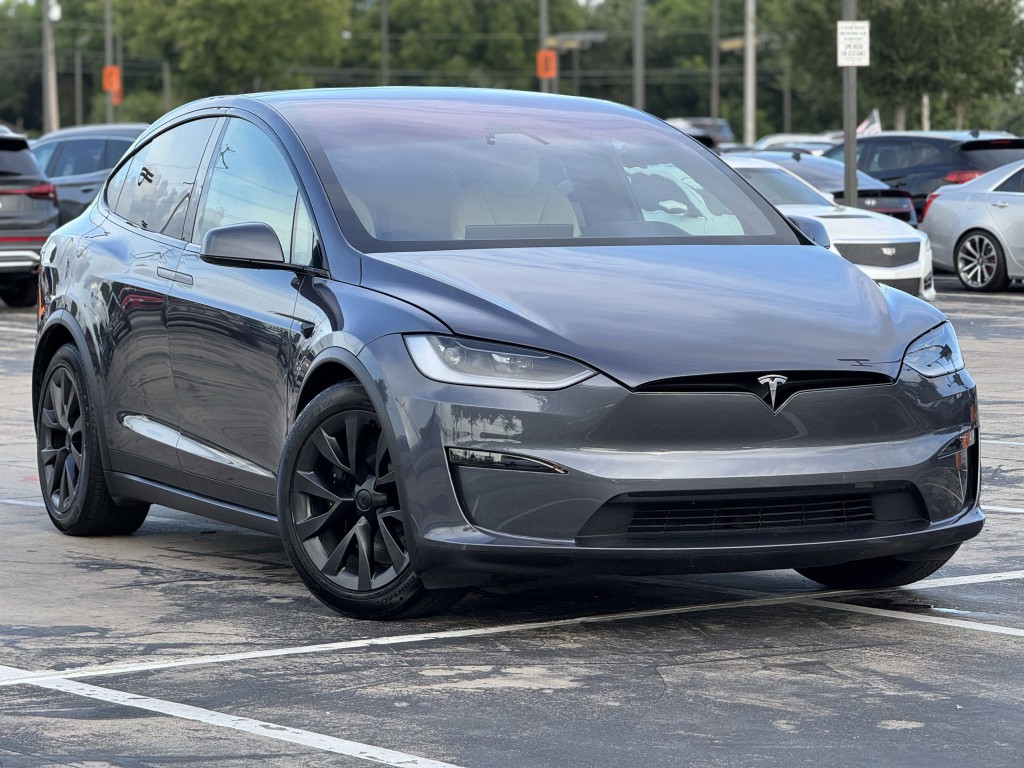 2023 Tesla Model X Image 3