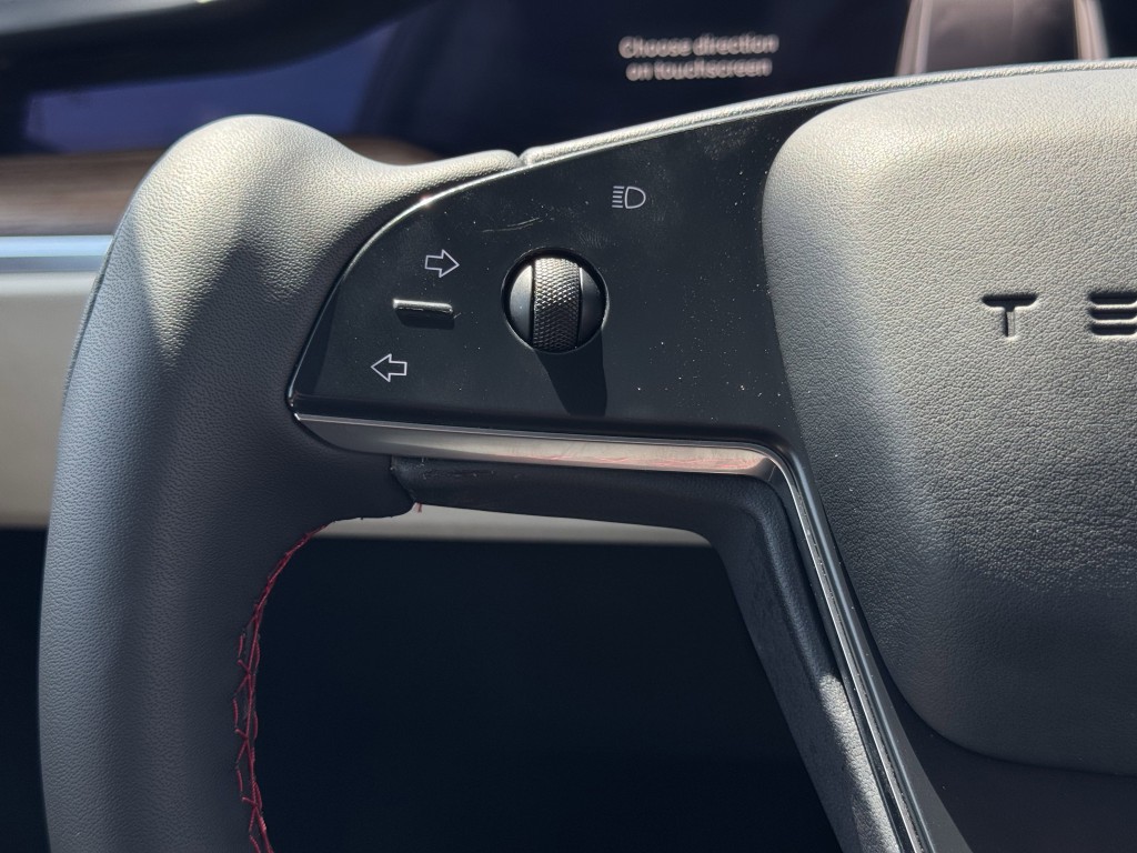2023 Tesla Model X Image 16