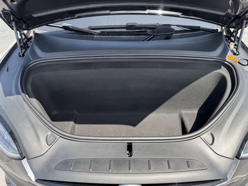 2023 Tesla Model X Image 30