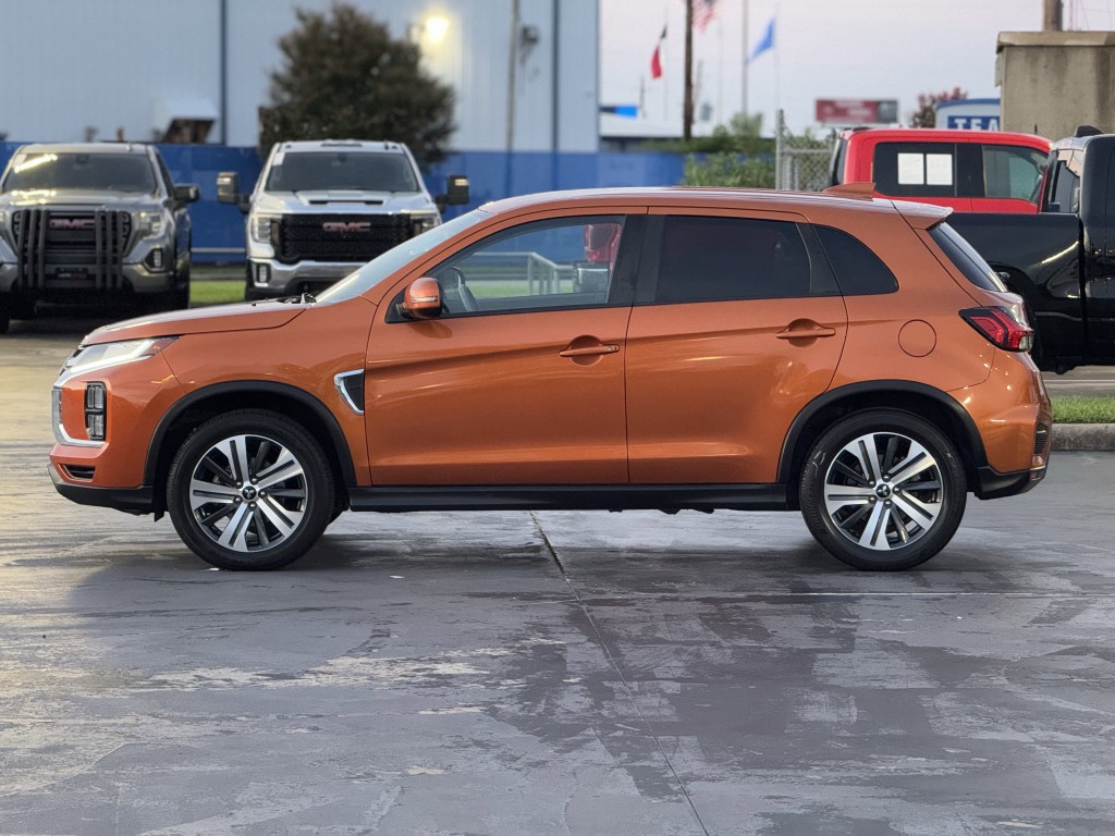 2020 Mitsubishi Outlander Image 8