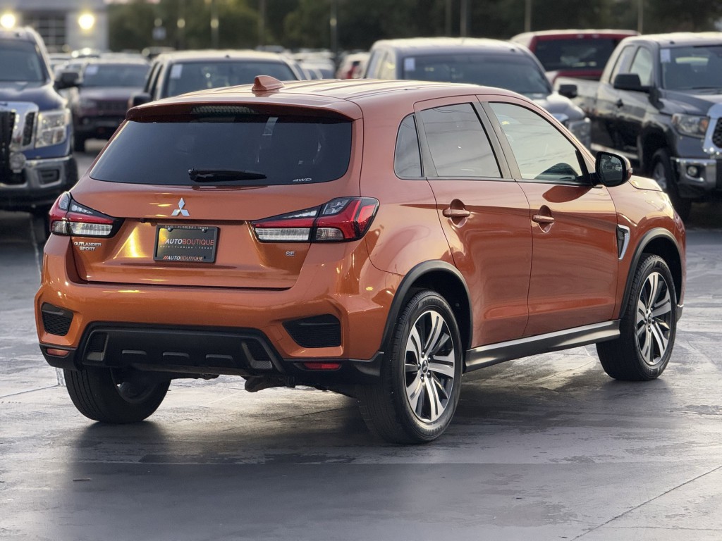 2020 Mitsubishi Outlander Image 10