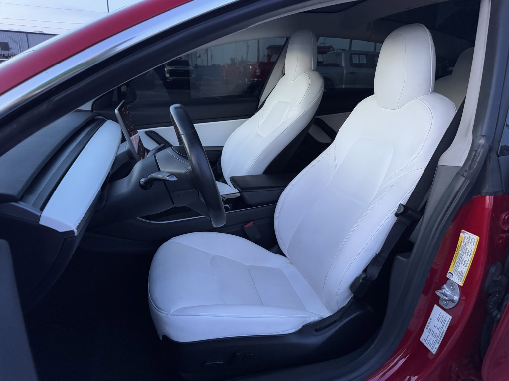 2019 Tesla Model 3 Image 10