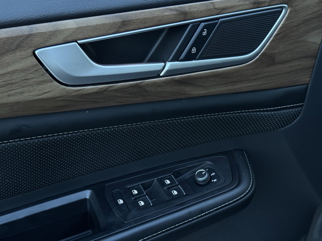 2024 Volkswagen Atlas Image 23