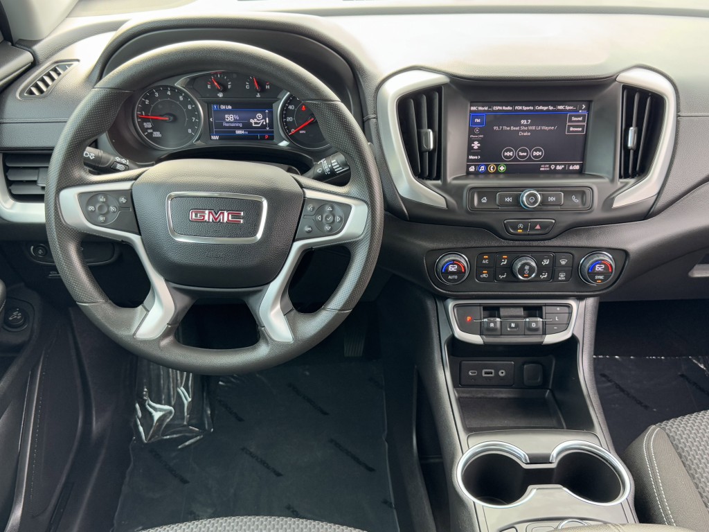 2023 GMC Terrain Image 14