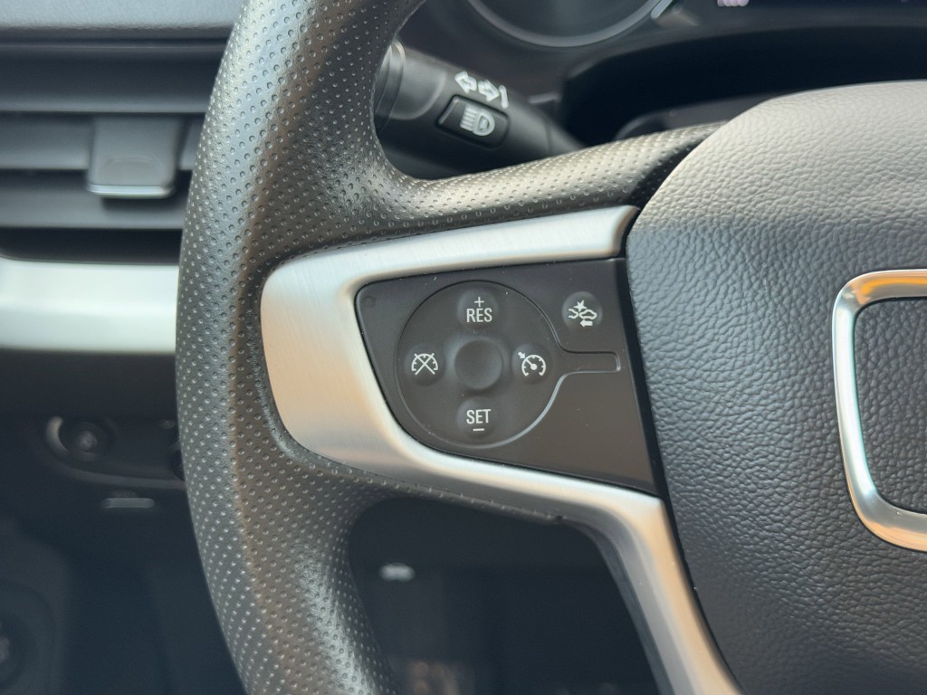 2023 GMC Terrain Image 16