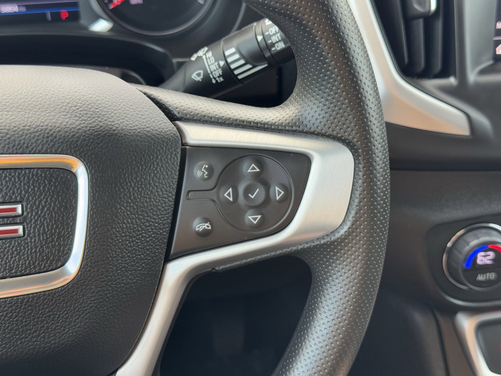 2023 GMC Terrain Image 17