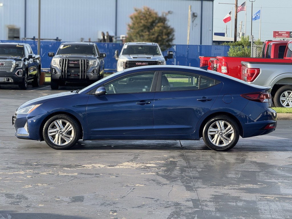 2020 Hyundai Elantra Image 8