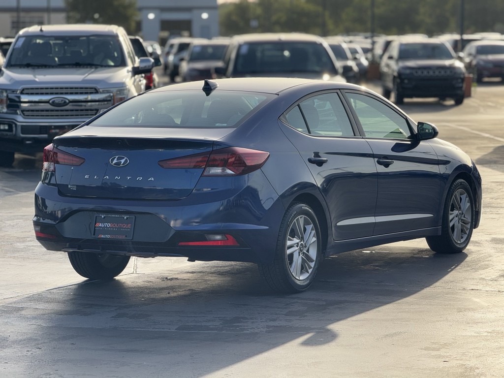 2020 Hyundai Elantra Image 10