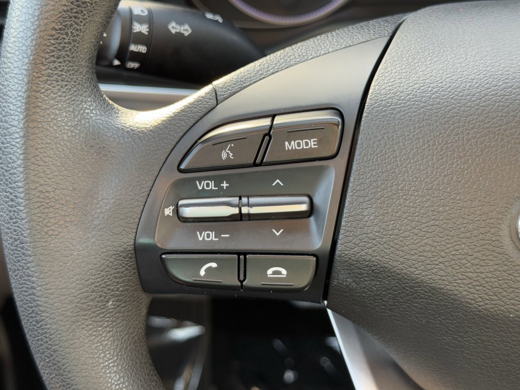 2020 Hyundai Elantra Image 16