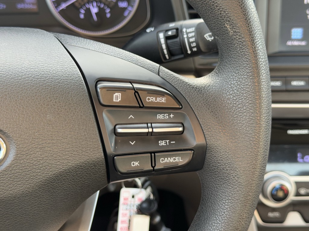 2020 Hyundai Elantra Image 17
