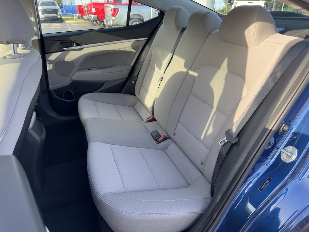 2020 Hyundai Elantra Image 27