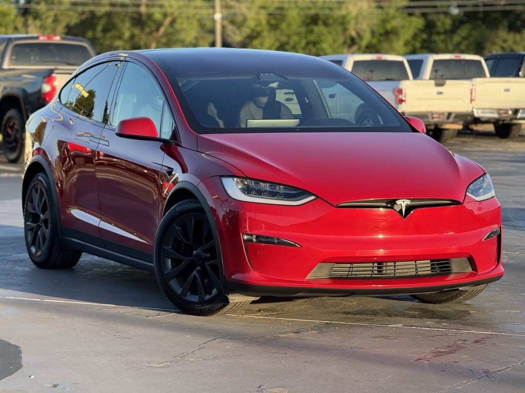 2022 Tesla Model X Image 3