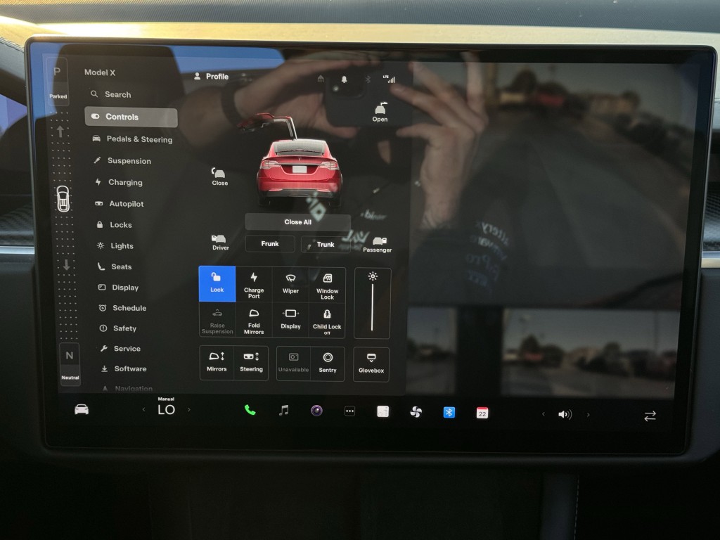 2022 Tesla Model X Image 19