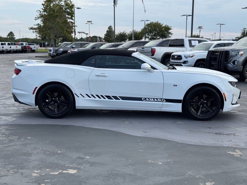 2019 Chevrolet Camaro Image 10