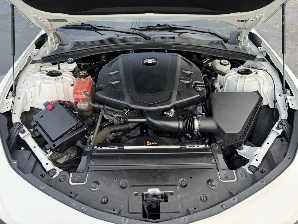 2019 Chevrolet Camaro Image 11