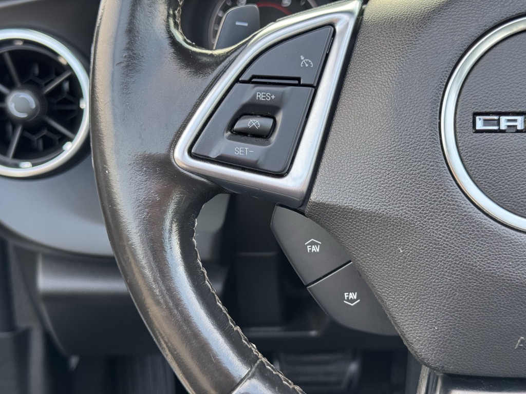 2019 Chevrolet Camaro Image 16
