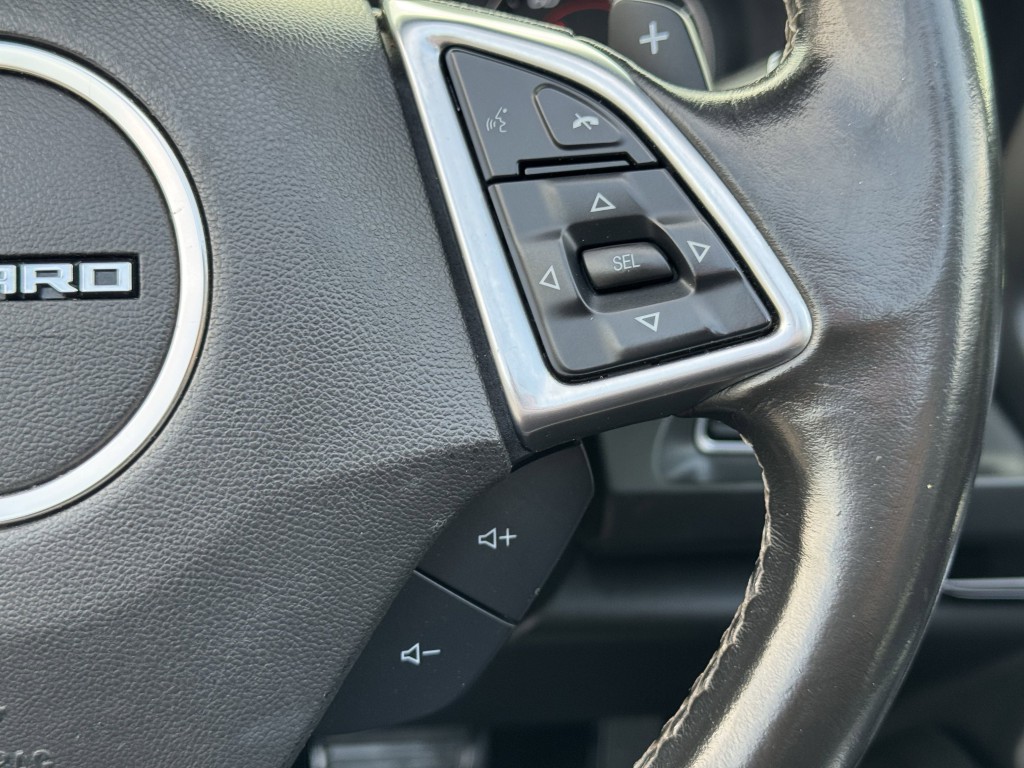 2019 Chevrolet Camaro Image 17
