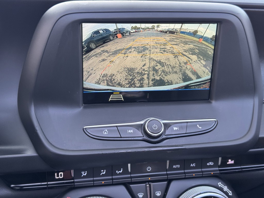 2019 Chevrolet Camaro Image 20