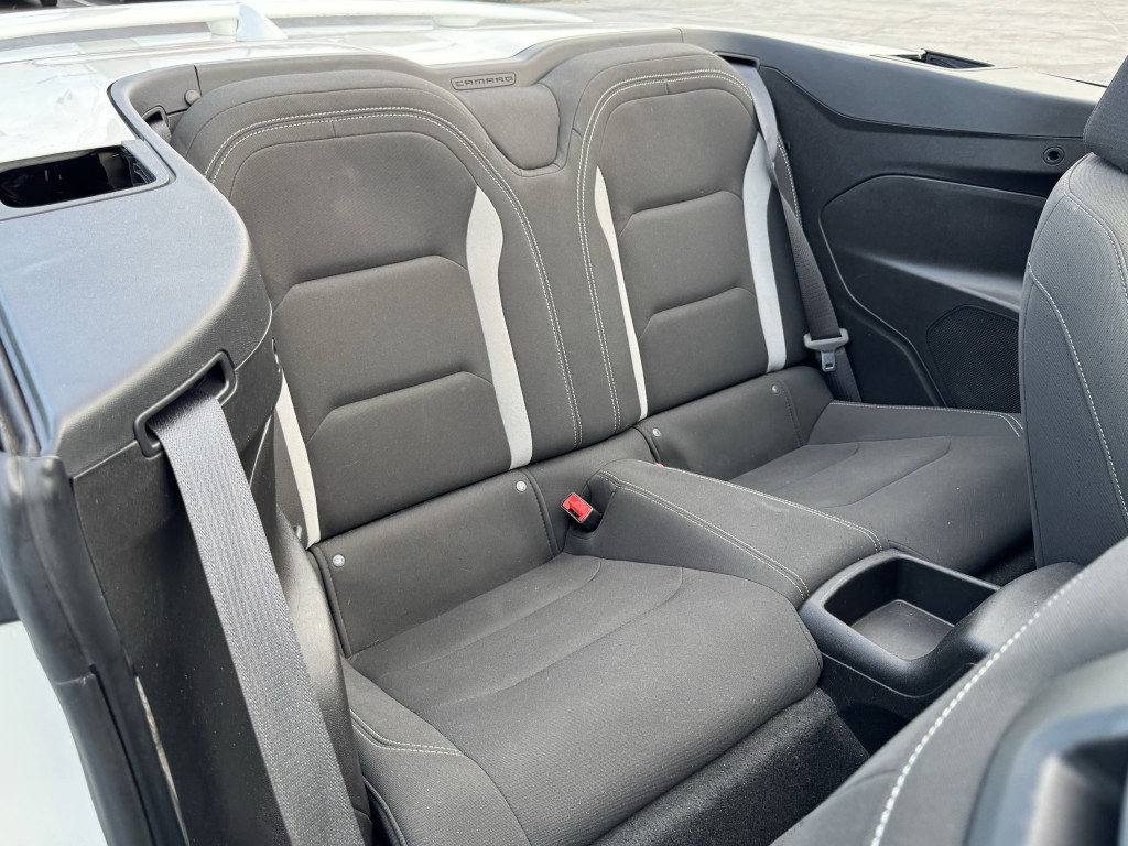 2019 Chevrolet Camaro Image 25