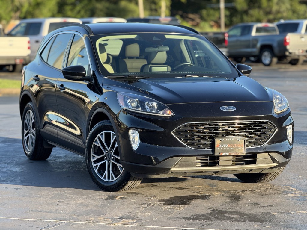 2020 Ford Escape Image 3