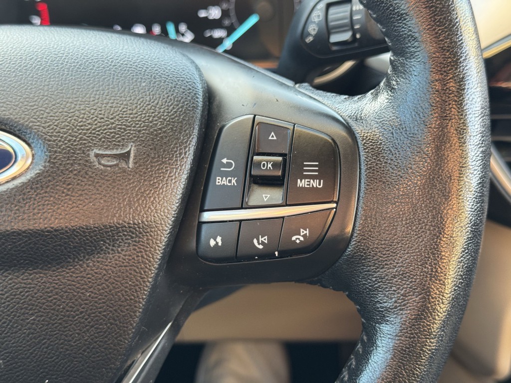 2020 Ford Escape Image 17