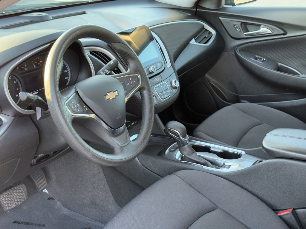 2024 Chevrolet Malibu Image 12