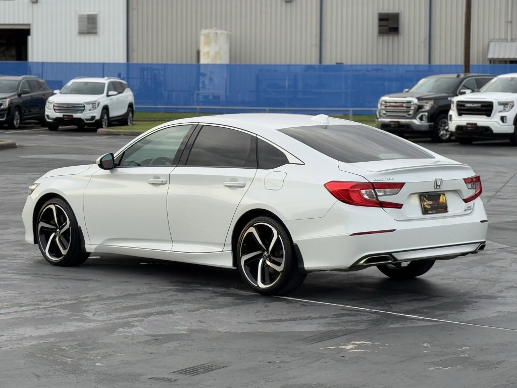 2019 Honda Accord Image 9