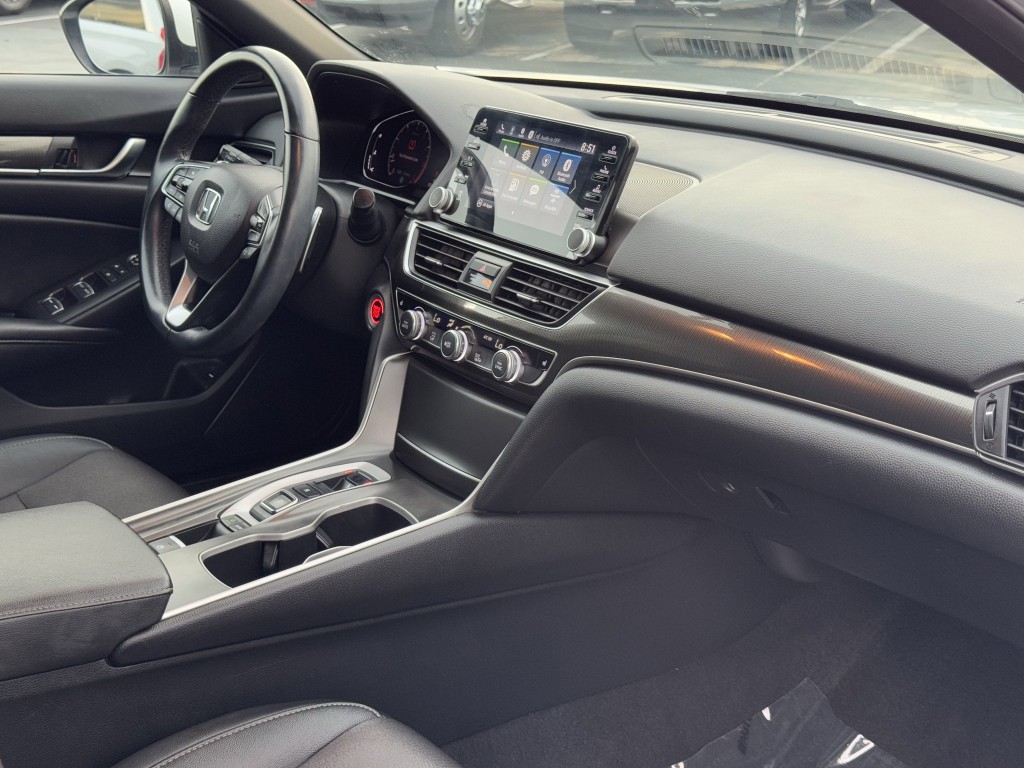2019 Honda Accord Image 13