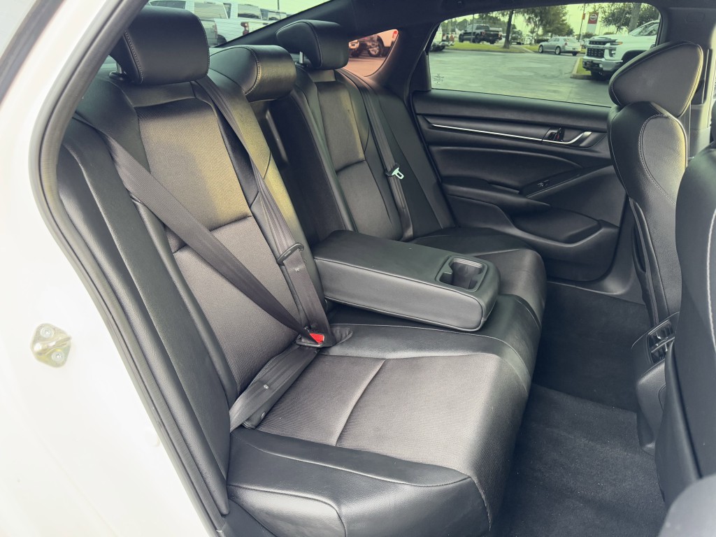 2019 Honda Accord Image 26
