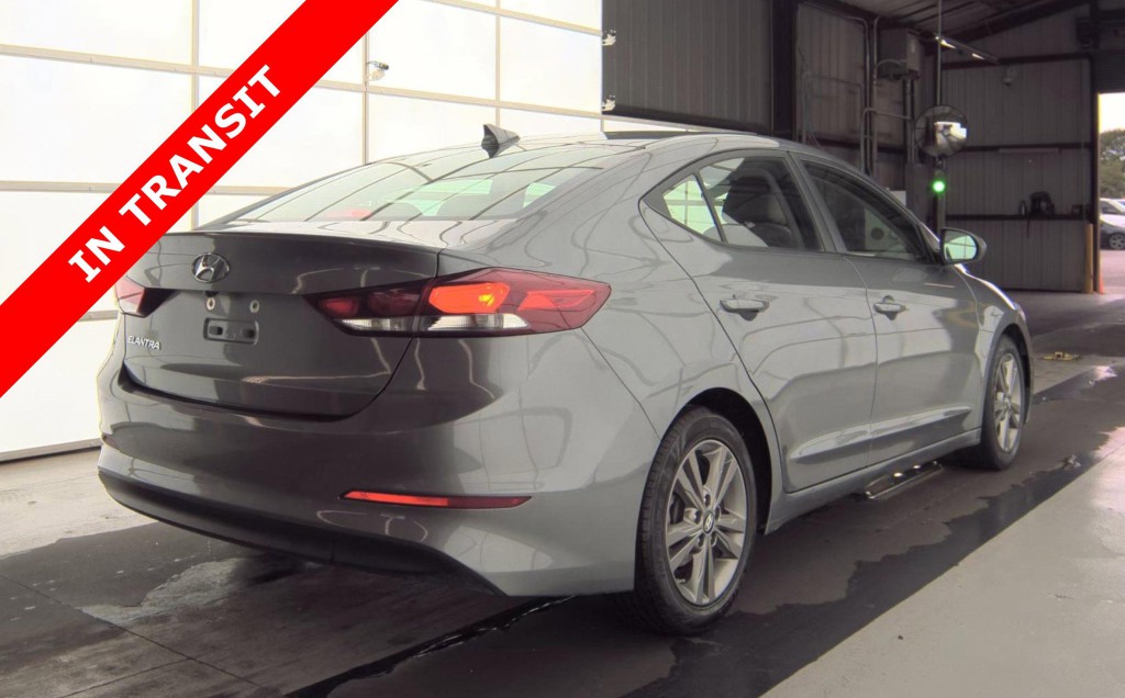 2018 Hyundai Elantra Image 5