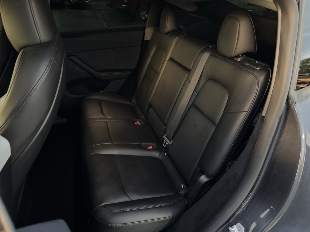 2024 Tesla Model Y Image 22