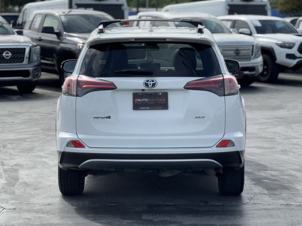 2018 Toyota Rav4 Image 6