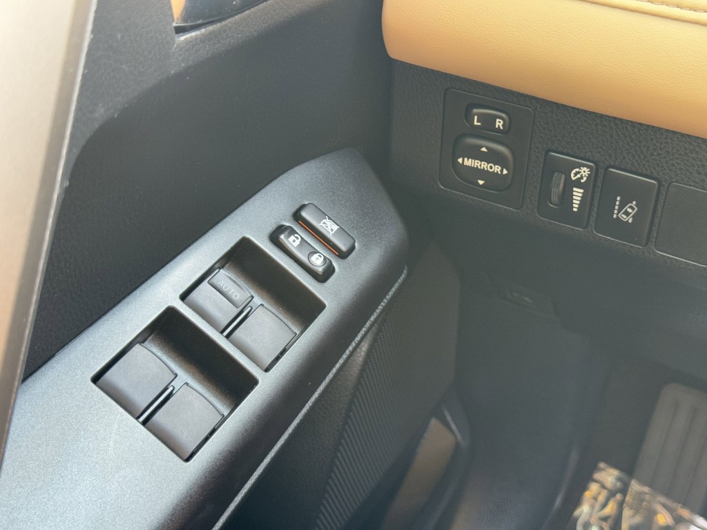 2018 Toyota Rav4 Image 22