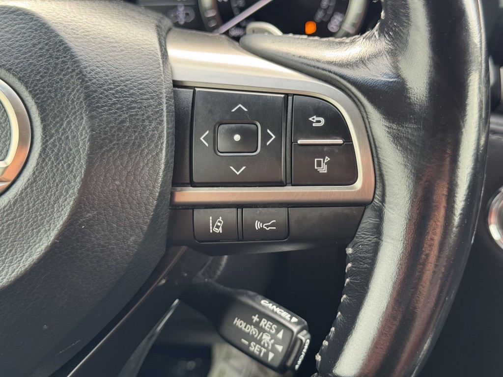 2017 Lexus LX Image 20