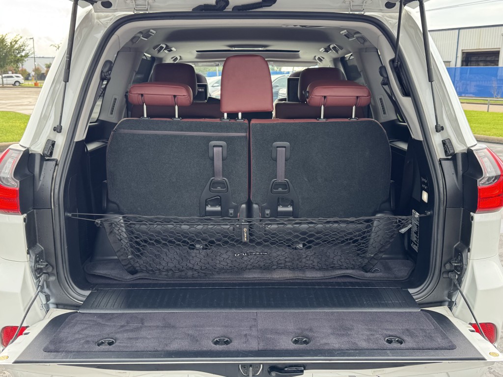 2017 Lexus LX Image 42