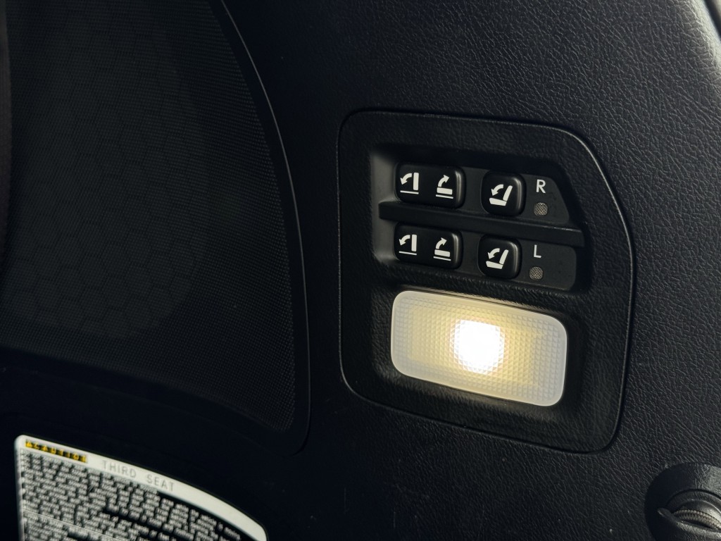 2017 Lexus LX Image 43