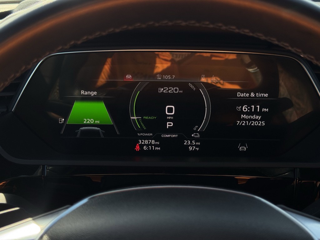 2024 Audi Q8 e-tron Sportback Image 19