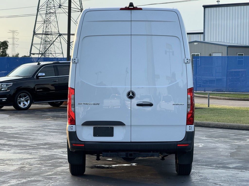 2023 Mercedes-Benz Sprinter Cargo Image 9