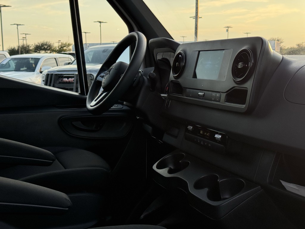 2023 Mercedes-Benz Sprinter Cargo Image 14
