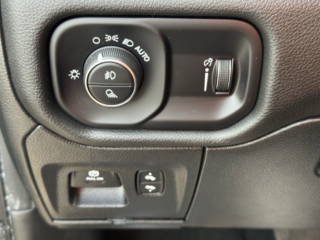 2024 RAM 1500 Image 20