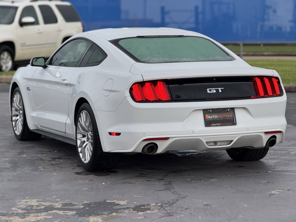 2017 Ford Mustang Image 8